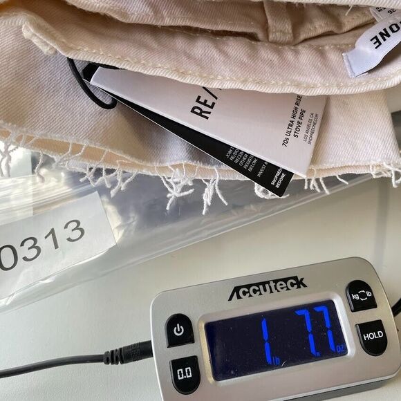 RE/DONE 70s Stove Pipe Jeans Ivory Womens Size 26 High Rise Straight Leg NEW! - Picture 15 of 15